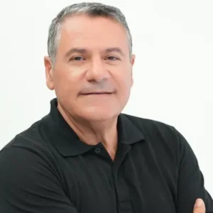 Κώστας Μπογδανίδης